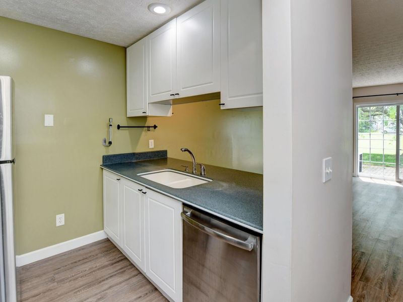 4705 Hobson Drive , Unit 3D, Columbus, OH 43228 Photo 15
