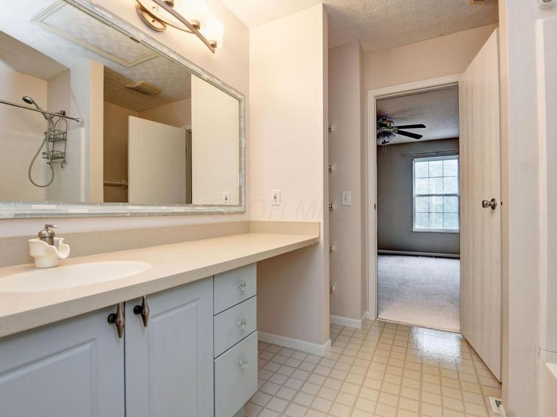 4705 Hobson Drive , Unit 3D, Columbus, OH 43228 Photo 18
