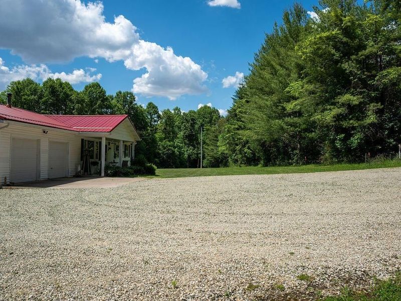 59 Lakewood Drive , Chillicothe, OH 45601 Photo 2