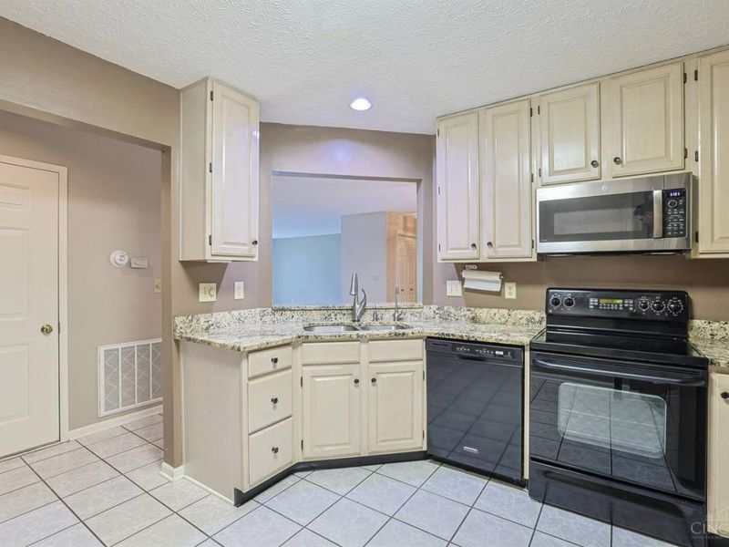 6531 Chesapeake Run, Unit 279, Cincinnati, OH 45248 Photo 8