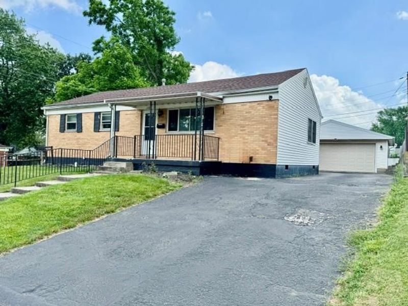 110 W Routzong Drive, Fairborn, OH 45324 Photo 3