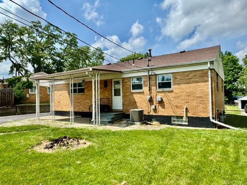 110 W Routzong Drive, Fairborn, OH 45324 Photo 4