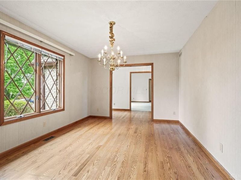 7630 Essington Circle, Washington Township, OH 45459 Photo 10