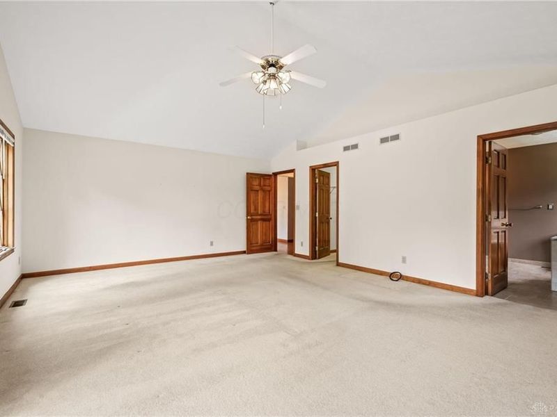 7630 Essington Circle, Washington Township, OH 45459 Photo 21