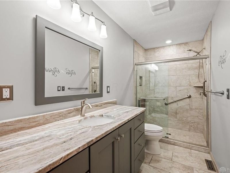 7630 Essington Circle, Washington Township, OH 45459 Photo 31