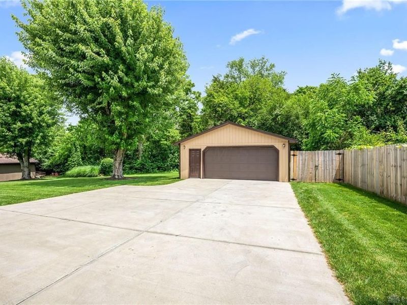 7630 Essington Circle, Washington Township, OH 45459 Photo 46