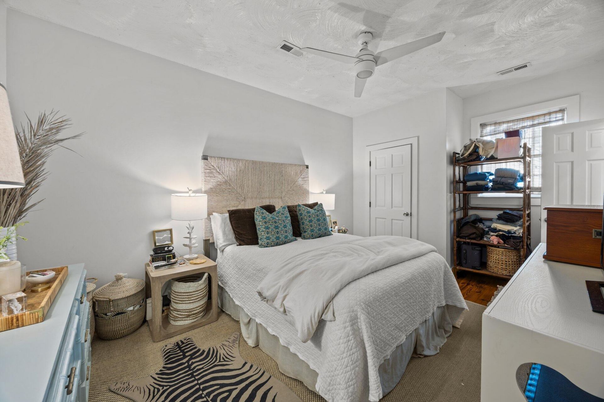78 Nassau Street Photo 10