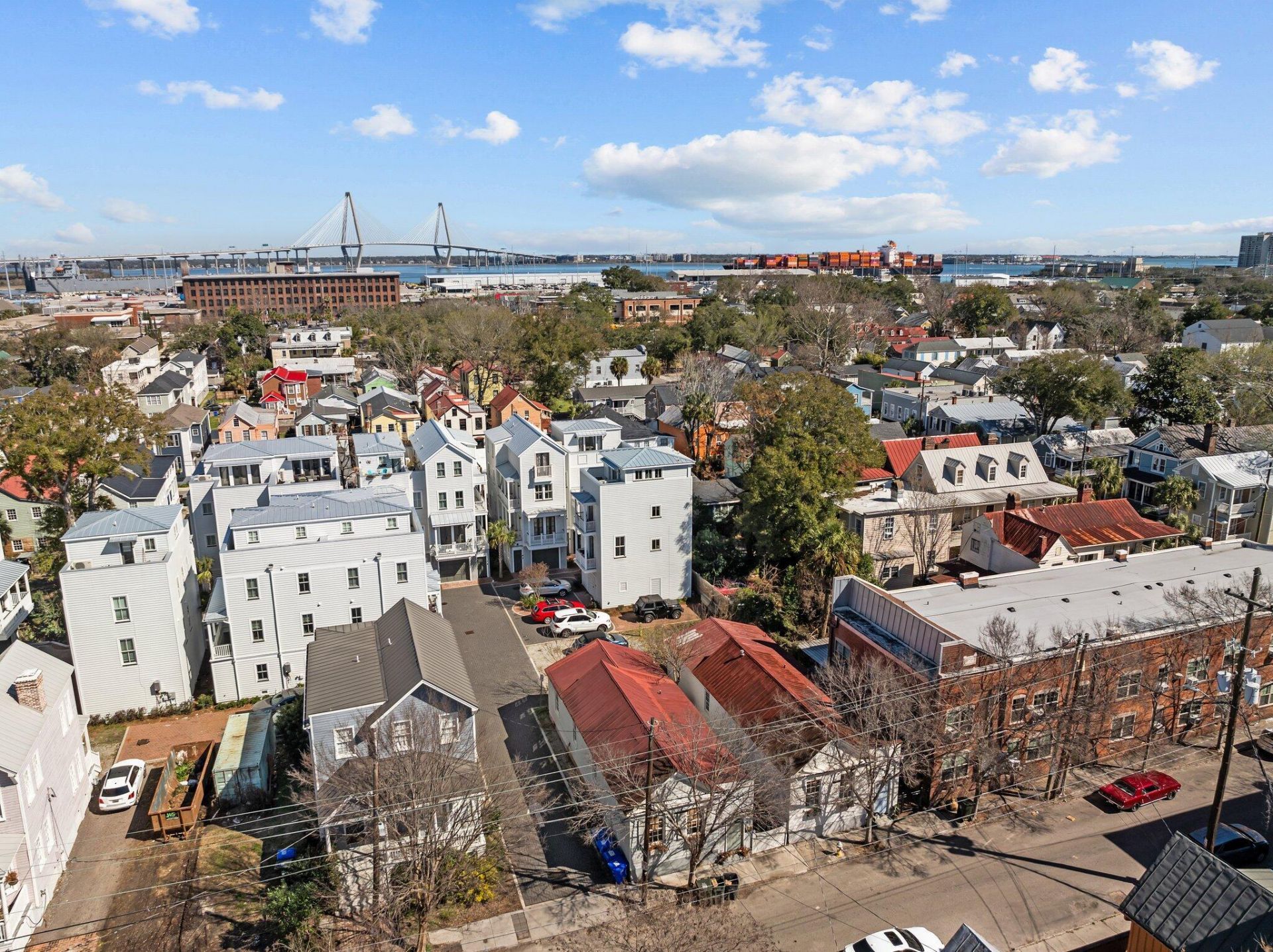 78 Nassau Street Photo 17