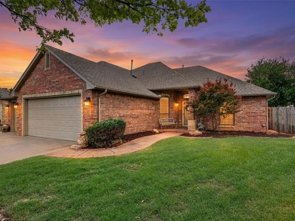 2038 Tall Grass Circle, Edmond, OK 73012