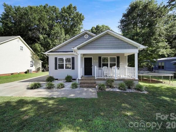 362 Sharpe Street , Mooresville, NC 28115