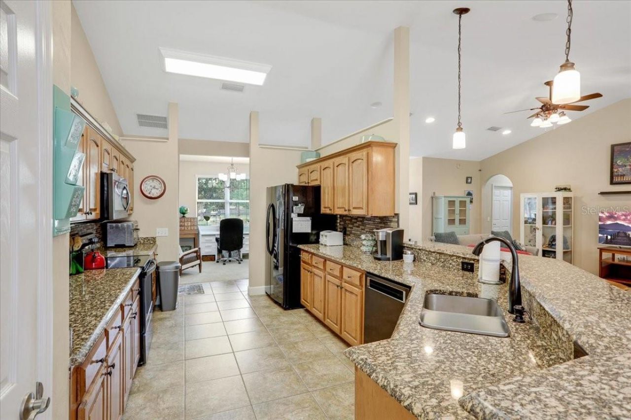 20641 NW 166th Place, High Springs, FL 32643 Photo