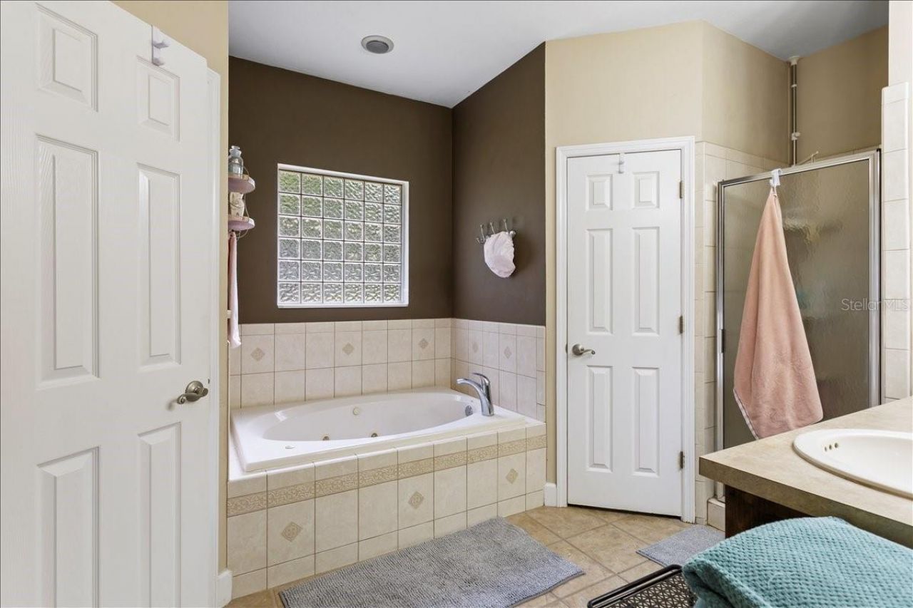 20641 NW 166th Place, High Springs, FL 32643 Photo