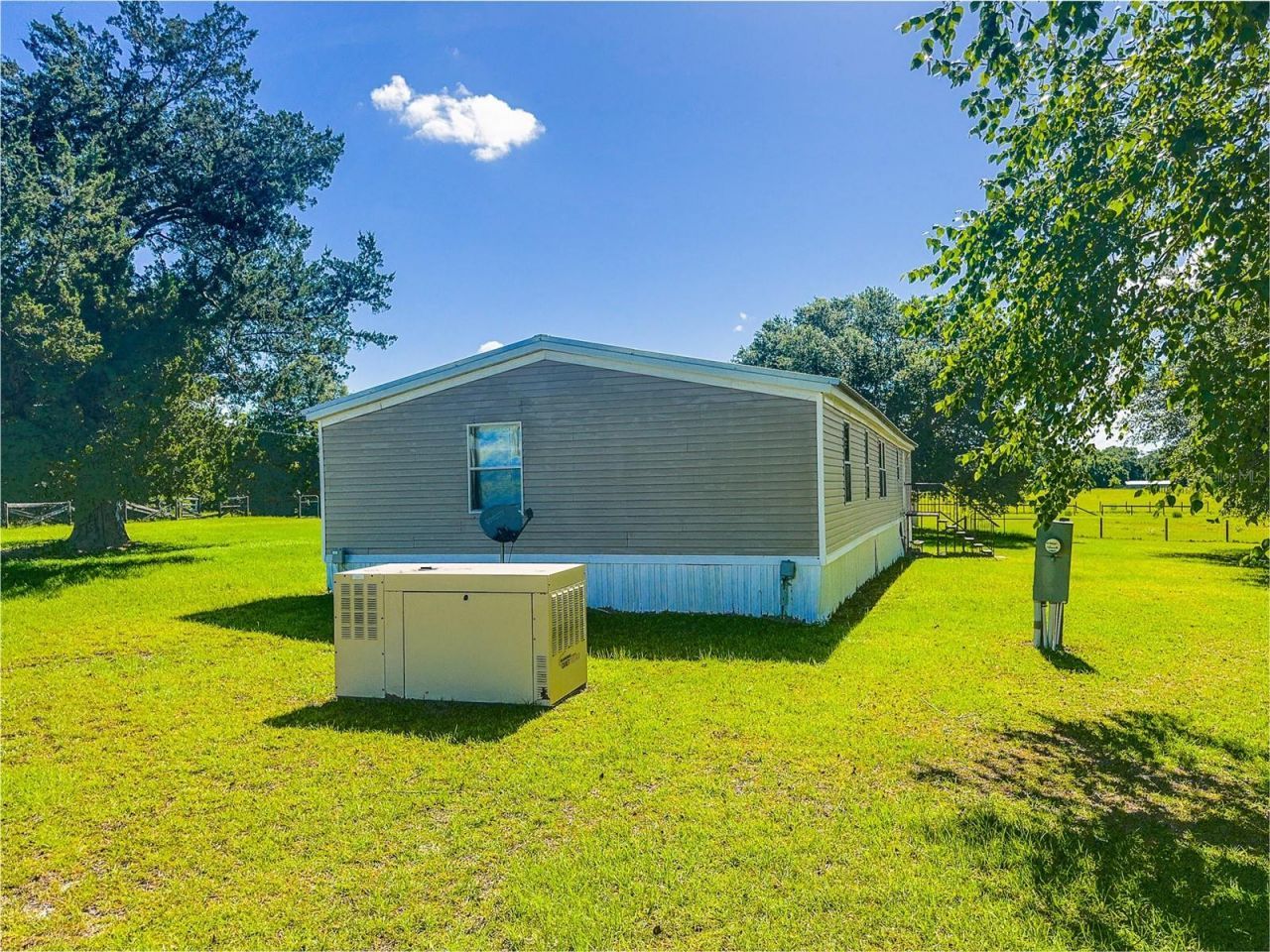 21528 NW 209th Terrace , High Springs, FL 32643 Photo
