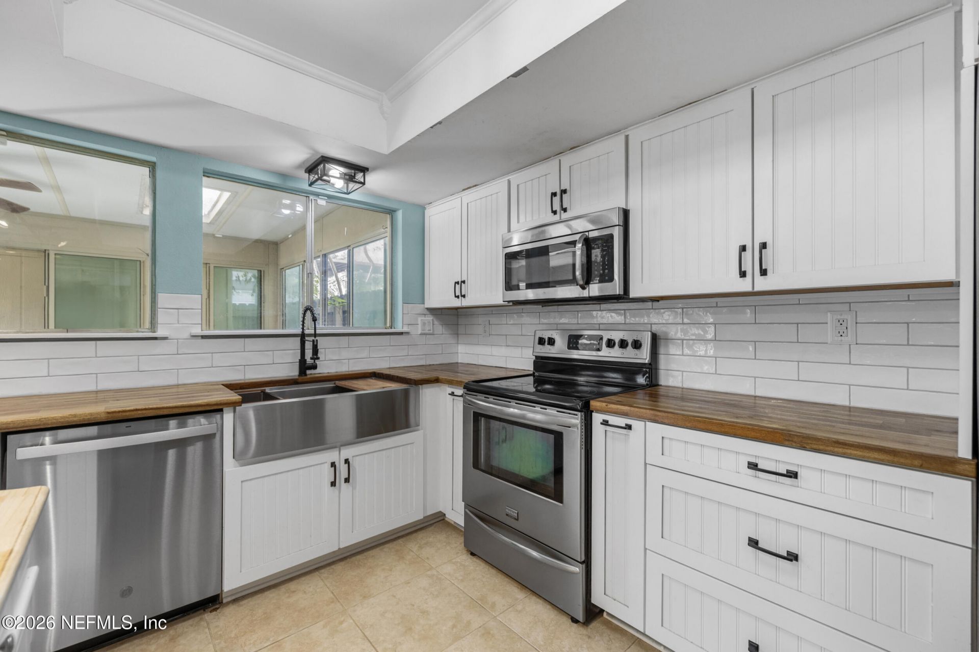8203 Sutton Place N, Jacksonville, FL 32217 Photo