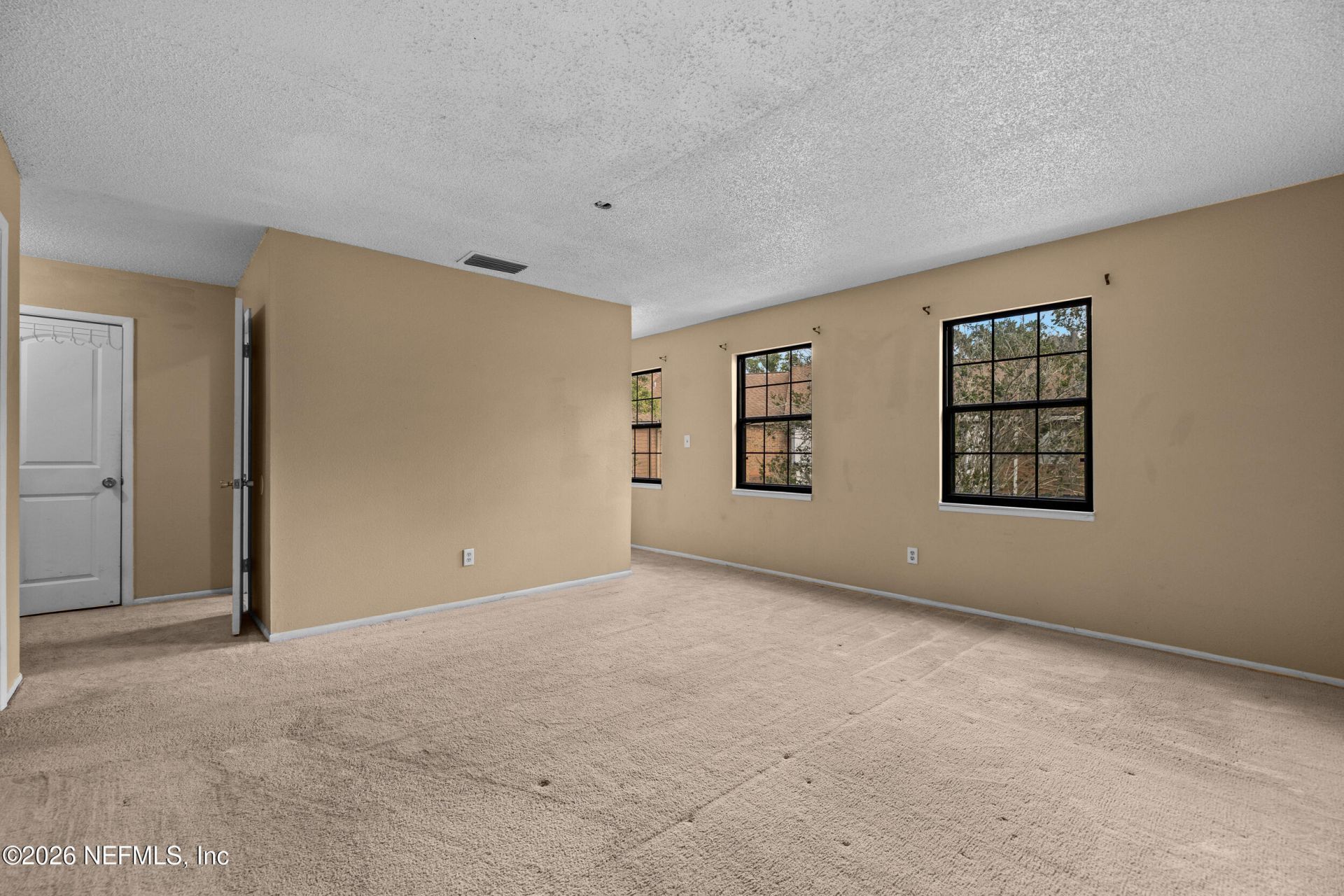 8203 Sutton Place N, Jacksonville, FL 32217 Photo