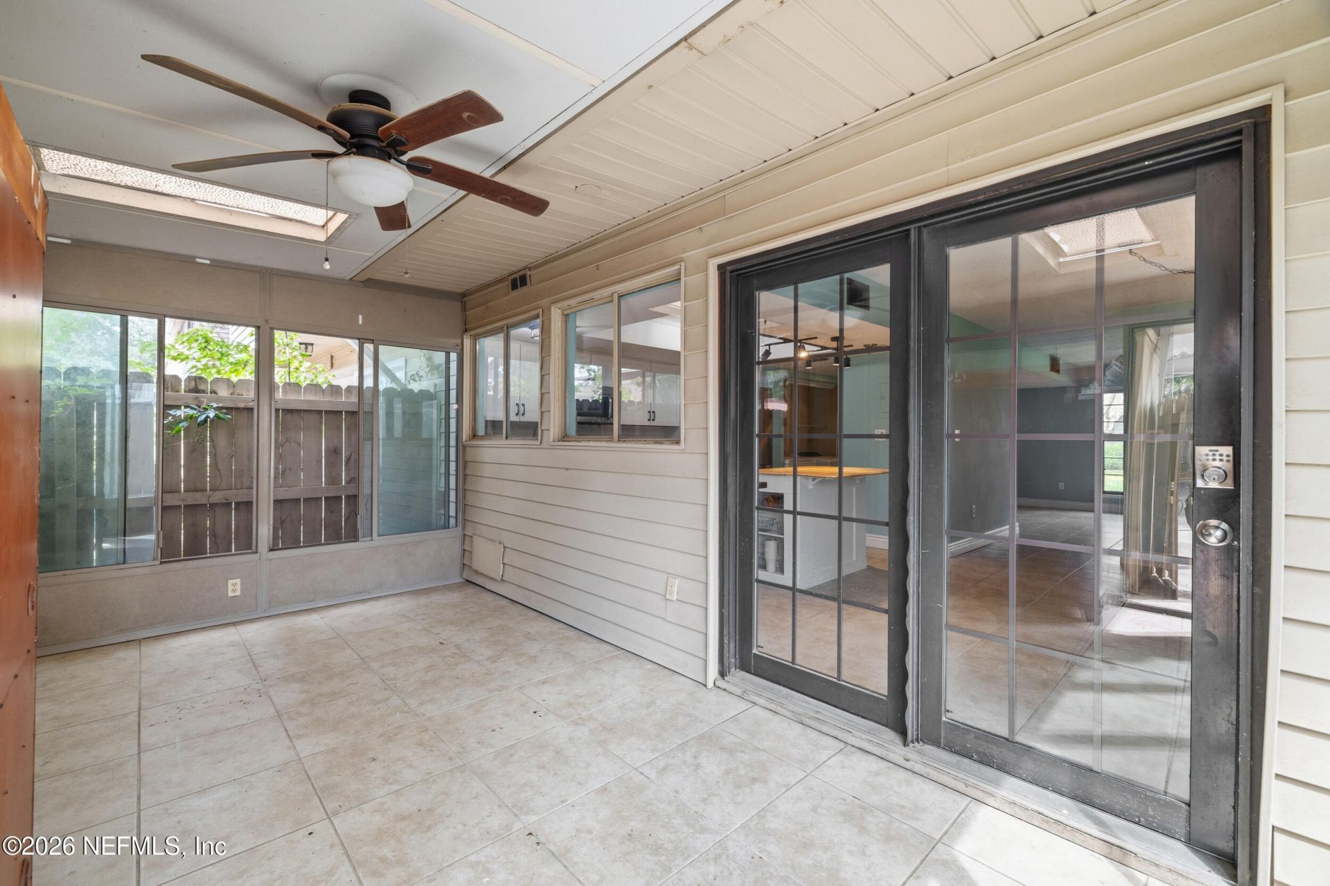 8203 Sutton Place N, Jacksonville, FL 32217 Photo