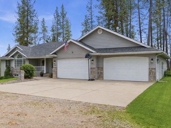 3219 W Packmule Ln, Deer Park, WA 99006