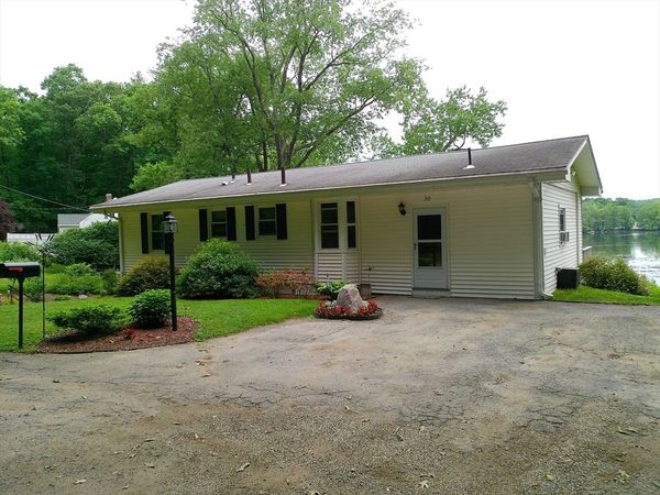 20 Forest St, Oxford, MA 01540