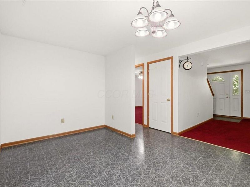 562 Terrace Ridge Circle , Howard, OH 43028 Photo 13