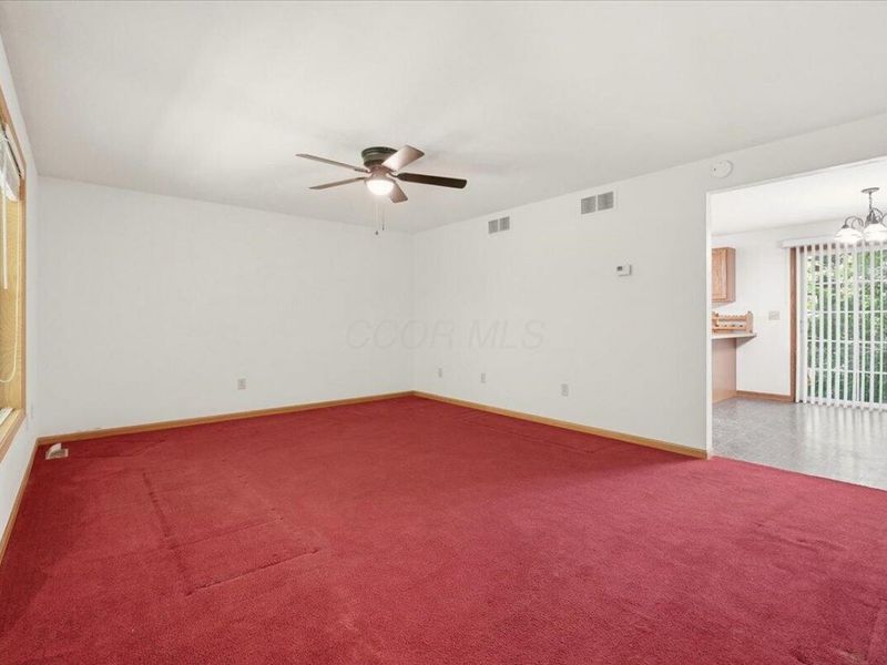 562 Terrace Ridge Circle , Howard, OH 43028 Photo 5