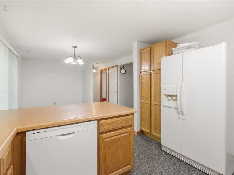 562 Terrace Ridge Circle , Howard, OH 43028 Photo 8