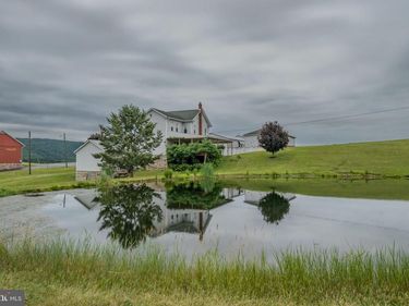 990 VISTA ROAD, PITMAN, PA 17964