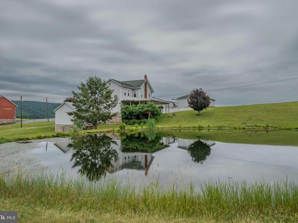 990 VISTA ROAD , PITMAN, PA 17964
