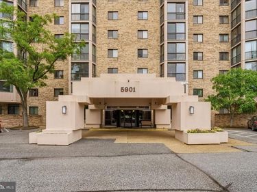 5901 MOUNT EAGLE DRIVE , Unit 104, ALEXANDRIA, VA 22303