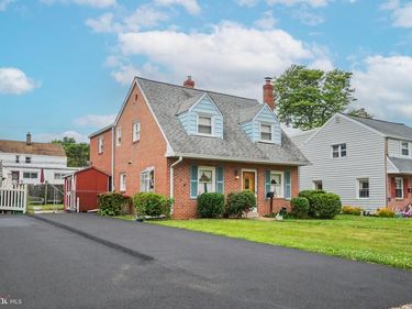 859 WYNDOM TERRACE, SECANE, PA 19018