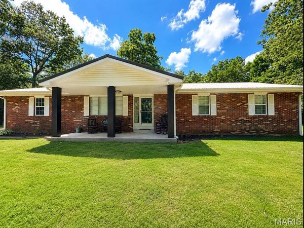 167 Rolling Hills Dr, Poplar Bluff, MO 63901