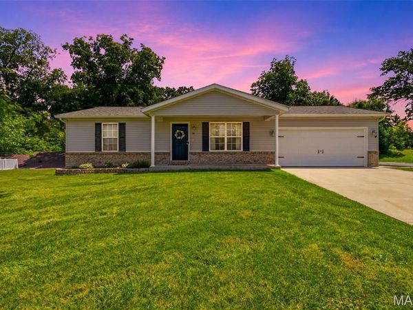 34 Parkway Drive, Troy, MO 63379