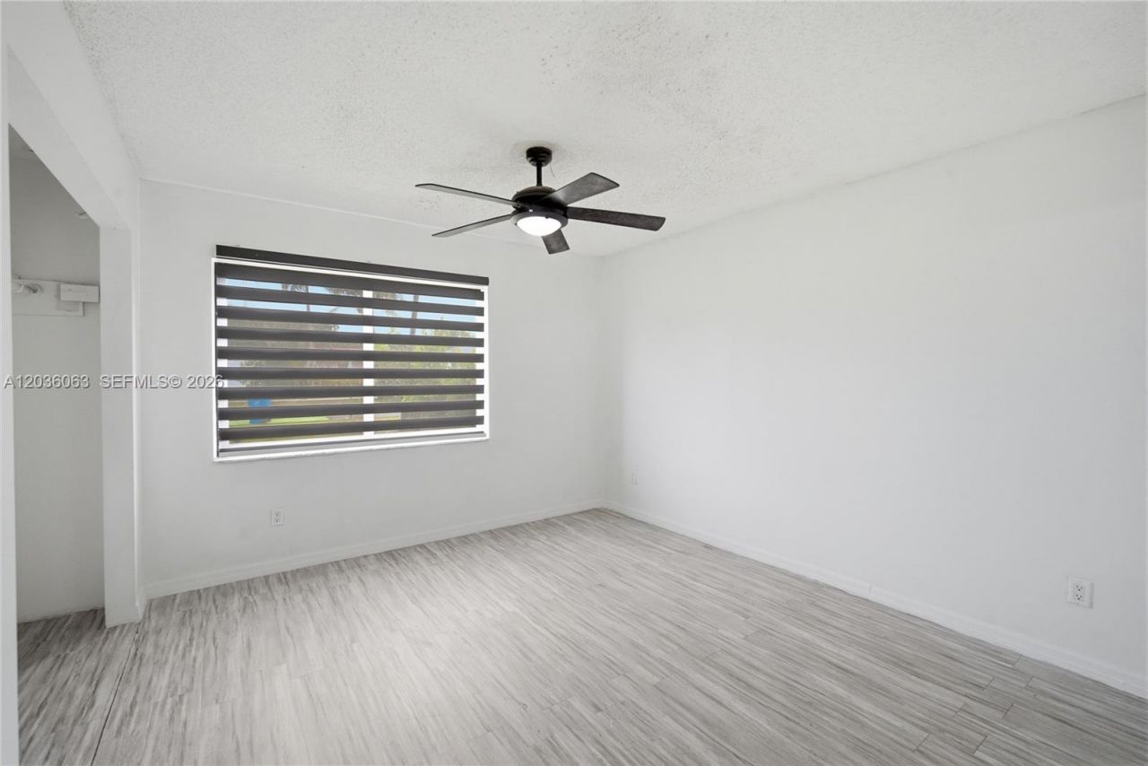 5001 SW 21st St, West Park, FL 33023 Photo