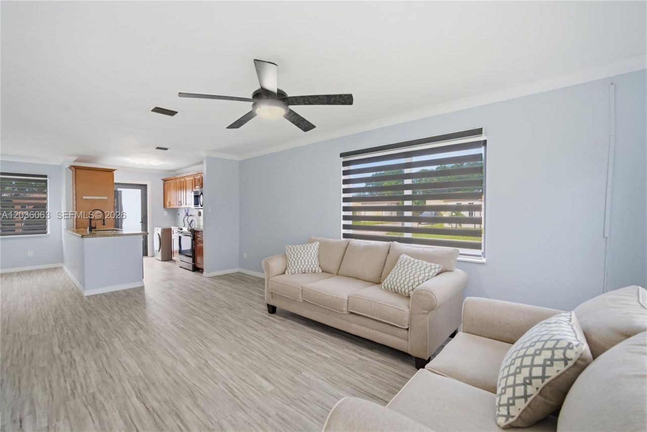 5001 SW 21st St, West Park, FL 33023 Photo