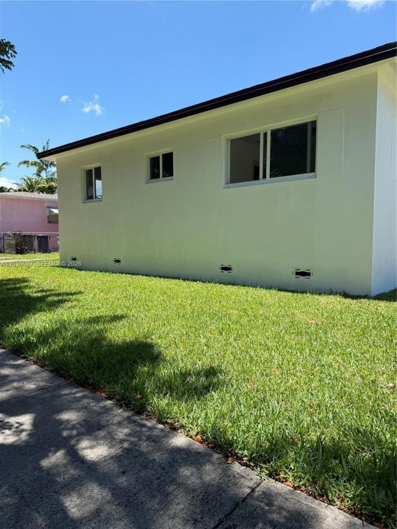 1460 SW 65th Ave, West Miami, FL 33144 Photo