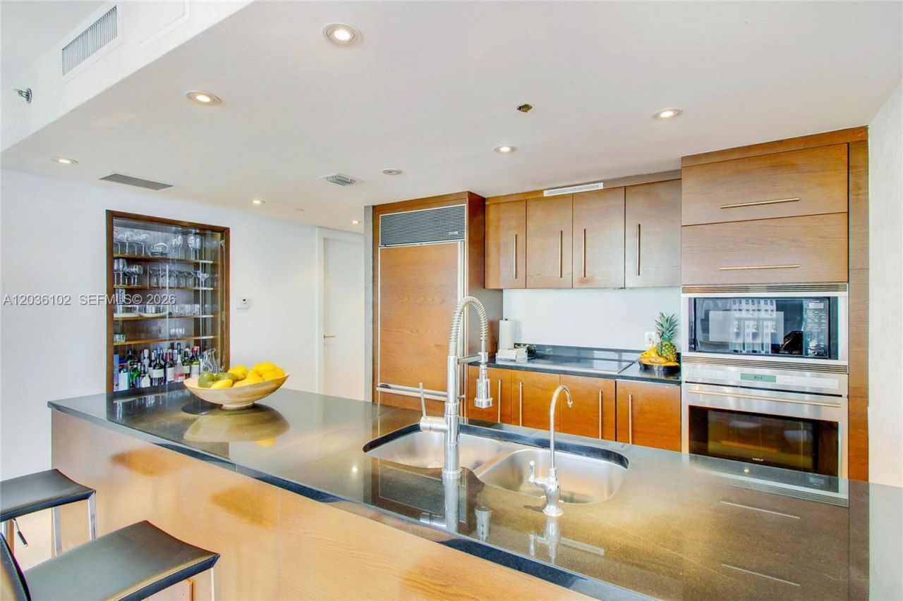 465 Brickell Ave, Unit 1101, Miami, FL 33131 Photo