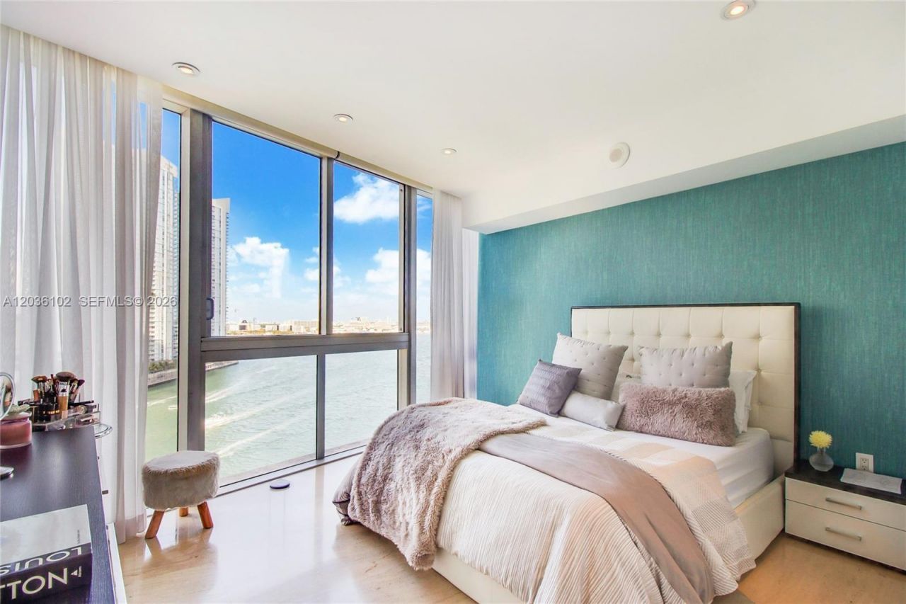 465 Brickell Ave, Unit 1101, Miami, FL 33131 Photo