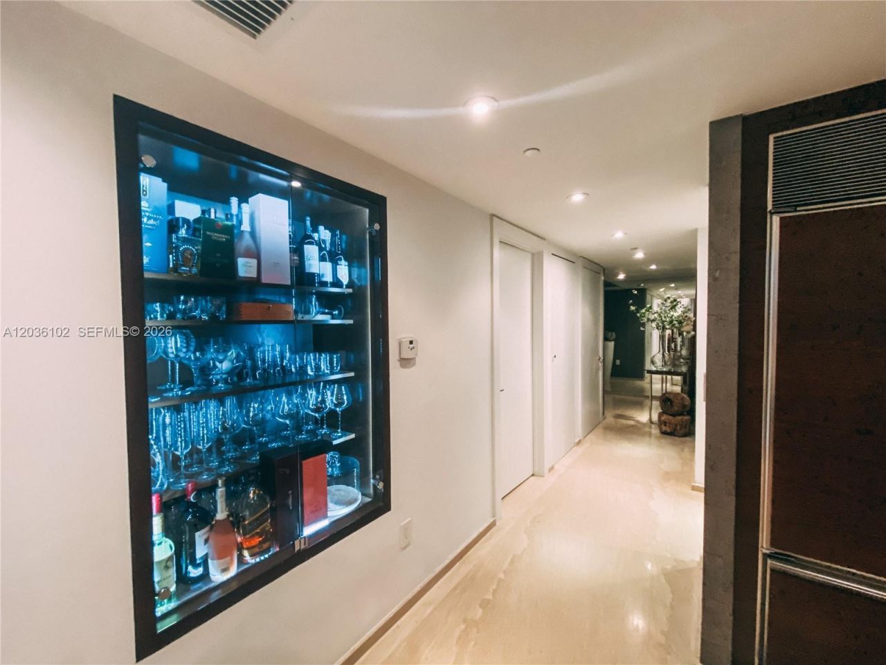 465 Brickell Ave , Unit 1101, Miami, FL 33131 Photo