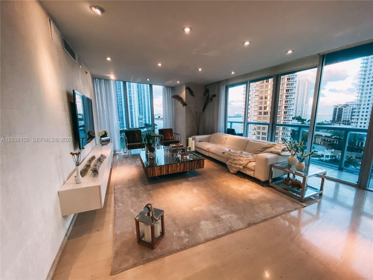 465 Brickell Ave , Unit 1101, Miami, FL 33131 Photo
