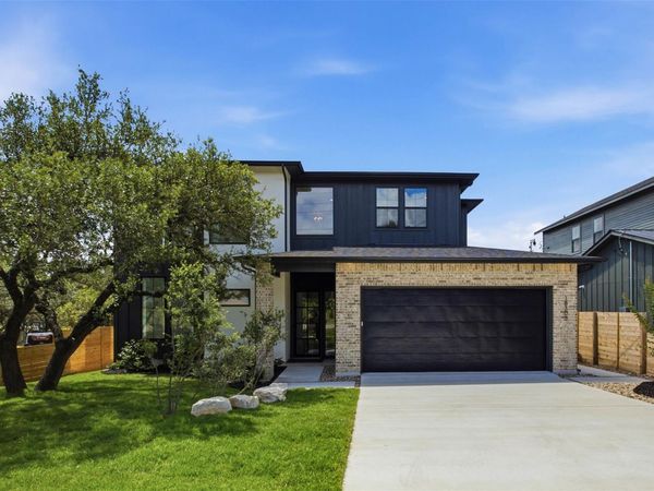18303 Lake Oaks DR , Jonestown, TX 78645