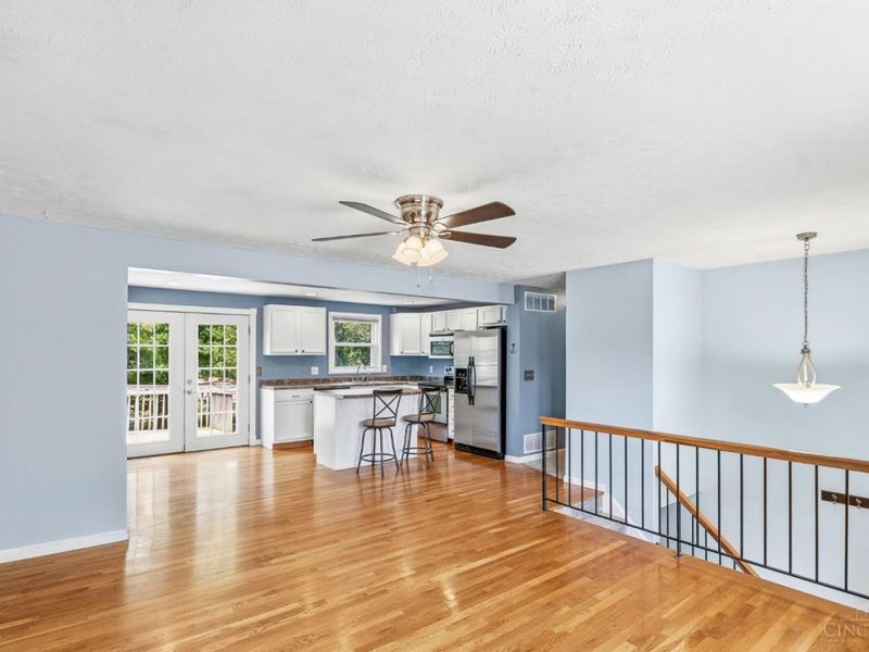 486 Brunswick Drive, Forest Park, OH 45240 Photo 2