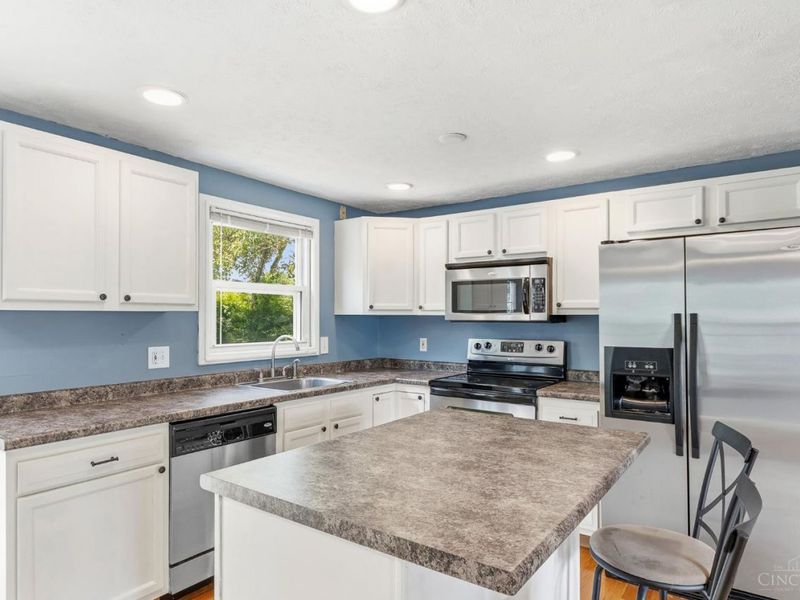 486 Brunswick Drive, Forest Park, OH 45240 Photo 5