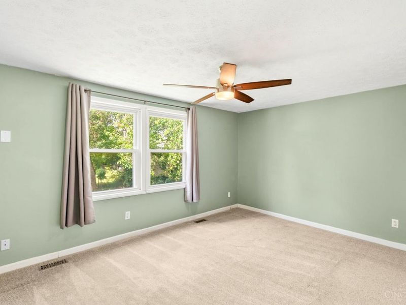 486 Brunswick Drive, Forest Park, OH 45240 Photo 6