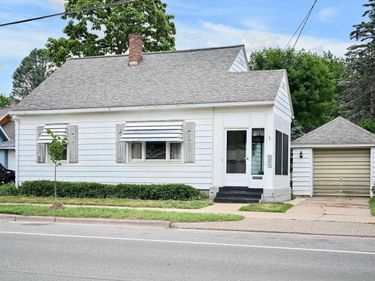 368 W Sarnia Street, Winona, MN 55987