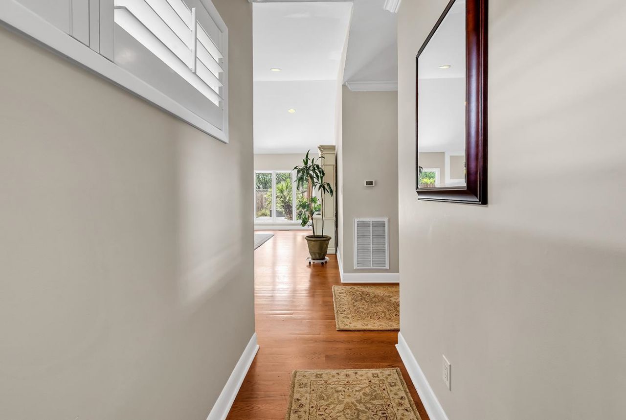 406 Dunes Dr.  Photo 6