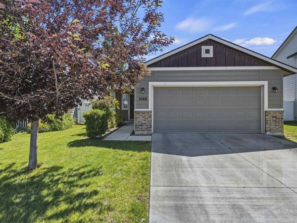 1046 S Red Sand Ave, Kuna, ID 83634