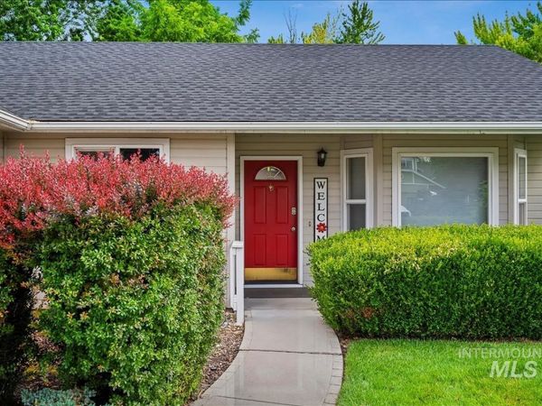 11884 W Driftwood Ct, Boise, ID 83713
