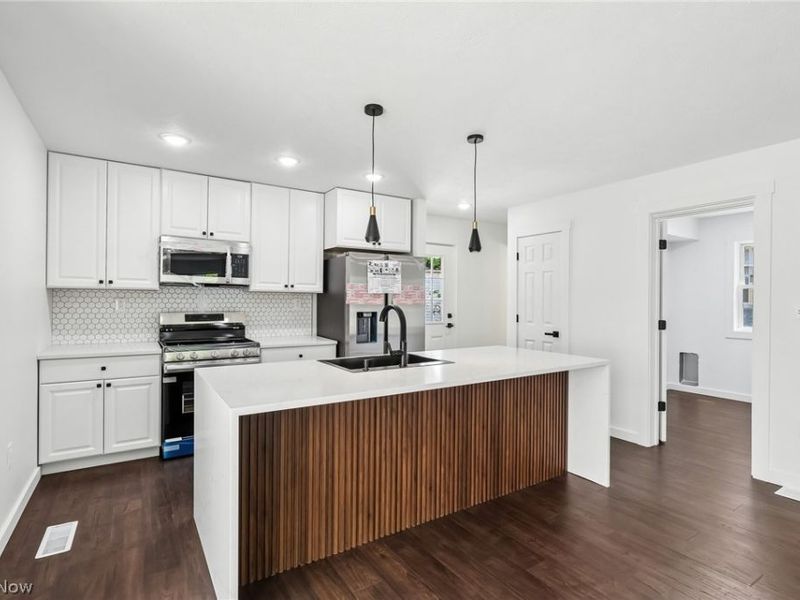 3621 Glencairn Road, Shaker Heights, OH 44122 Photo 9