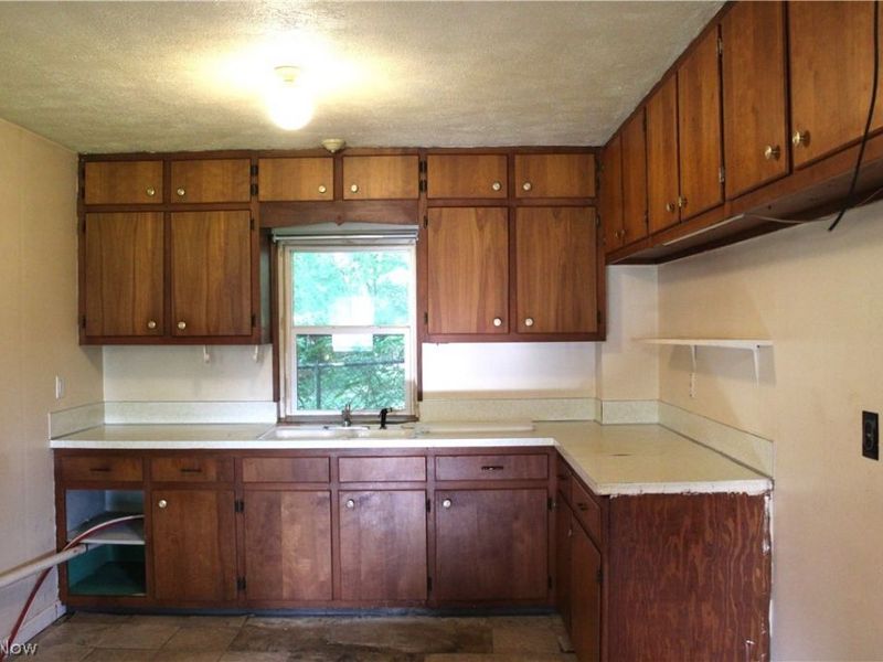 323 Fox Drive, Ashtabula, OH 44004 Photo 10