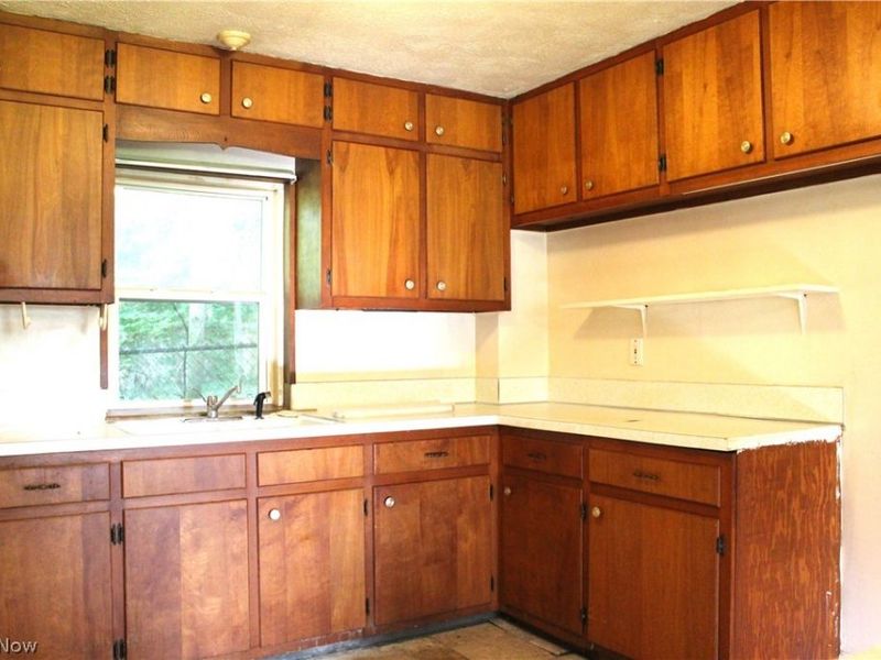 323 Fox Drive, Ashtabula, OH 44004 Photo 9