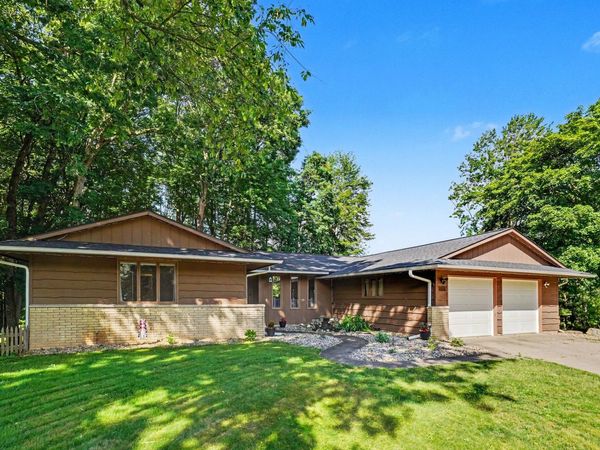 9713 Oakview Drive, Portage, MI 49024